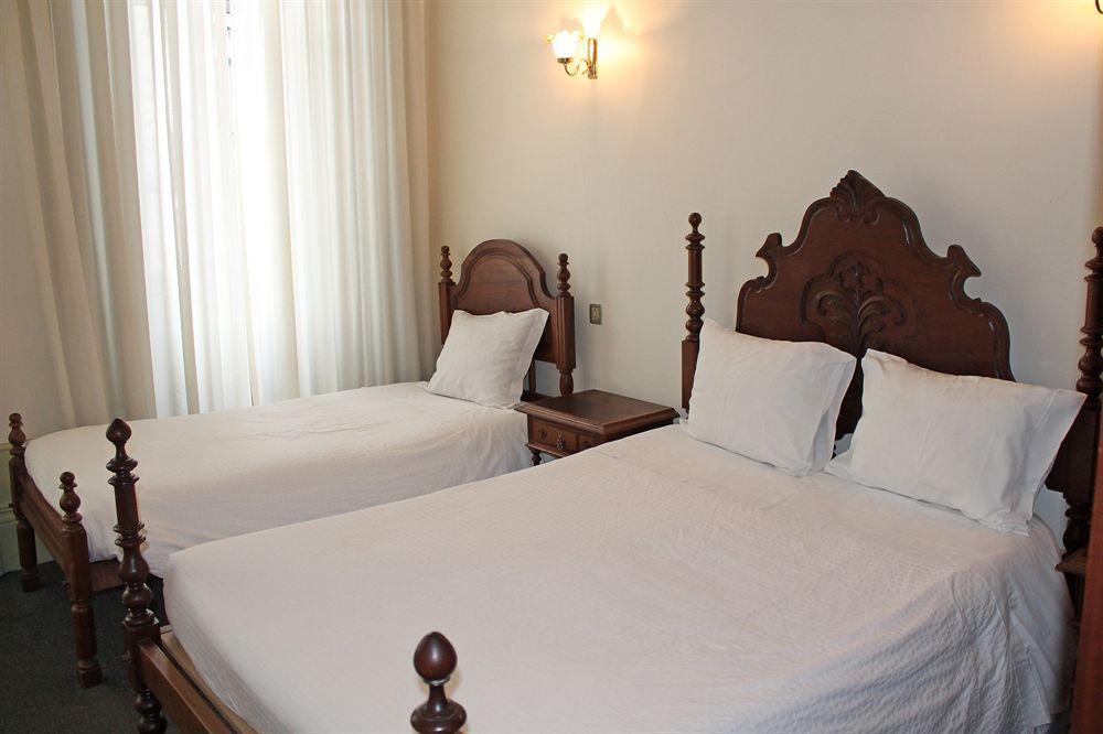 Lunar Guest House Porto Ngoại thất bức ảnh