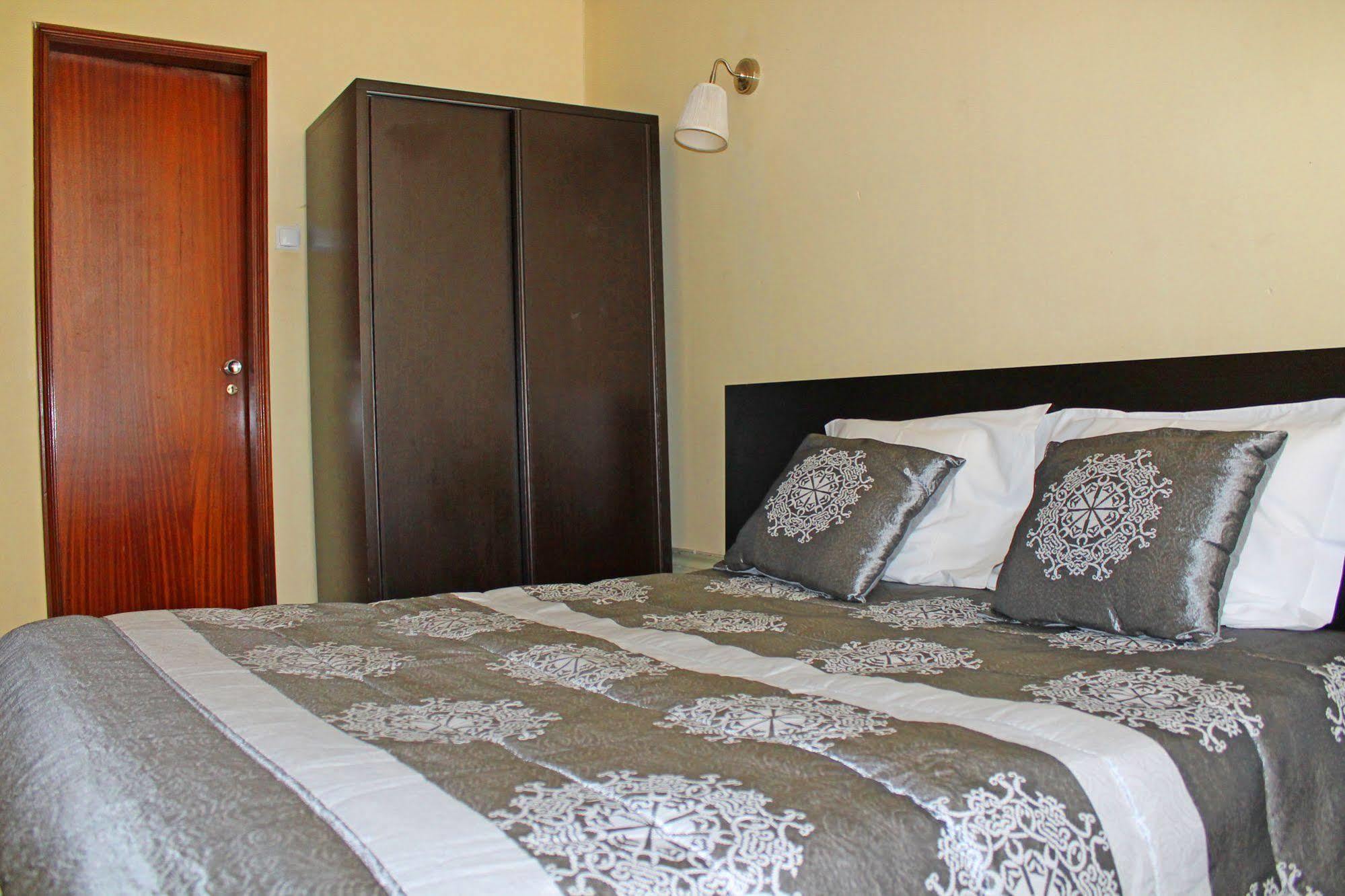 Lunar Guest House Porto Ngoại thất bức ảnh